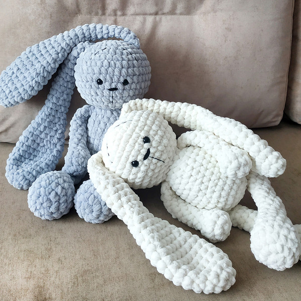large-bunny-crochet-amigurumi-pattern (5).jpg