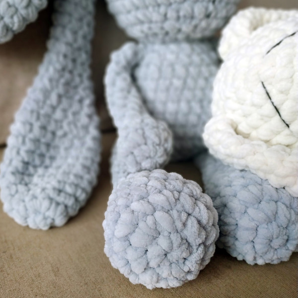 large-bunny-crochet-amigurumi-pattern (9).jpg