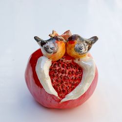 Pomegranate & birds figurine Small porcelain vase Love birds Ceramic fruits Ceramic fruits Heart statuette Decorative