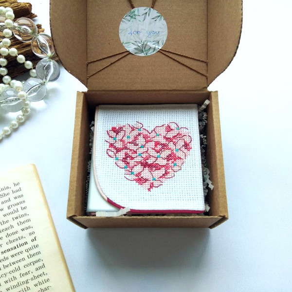 corner-bookmark-floral-heart-8.jpg