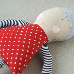 Doll. Sewing pattern and tutorial PDF