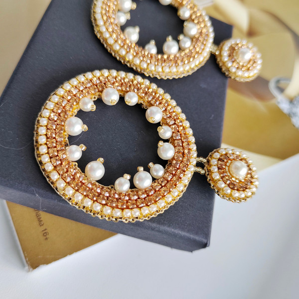 earringshoop-gold-pearl.jpeg