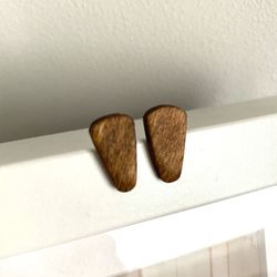 earrings wooden leaves, solid french walnut. original creation, size 0,6"