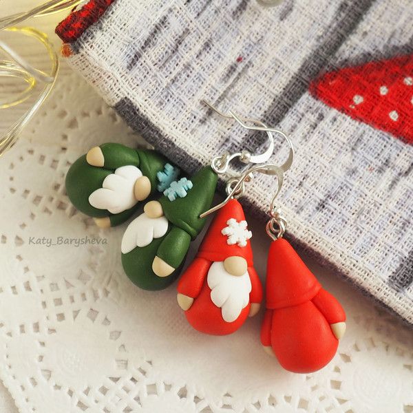 Christmas Gnome earrings -gnome gifts - dangle gnome earrings 10.JPG