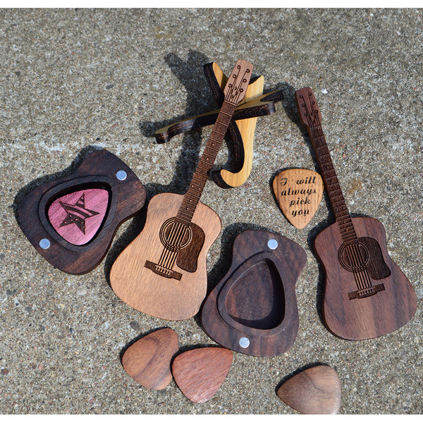 walnut guitar picks box-3.jpg