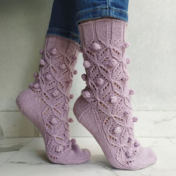 Pink-womens-warm-handmade-socks-1