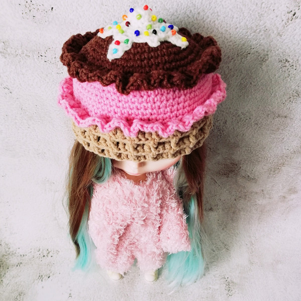 Blythe-hat-crochet-brown-pink-ice-cream-7.jpg