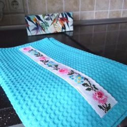 kitchen towels, floral vintage design, embroidered hand towel, tea towel, waffle towels