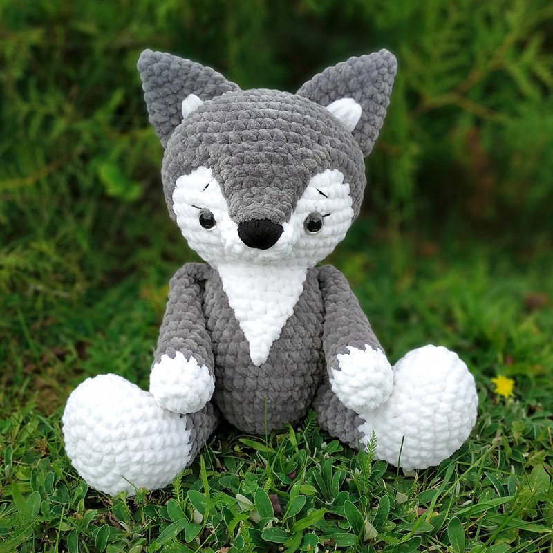 wolf-crochet-amigurumi-pattern (17).jpg