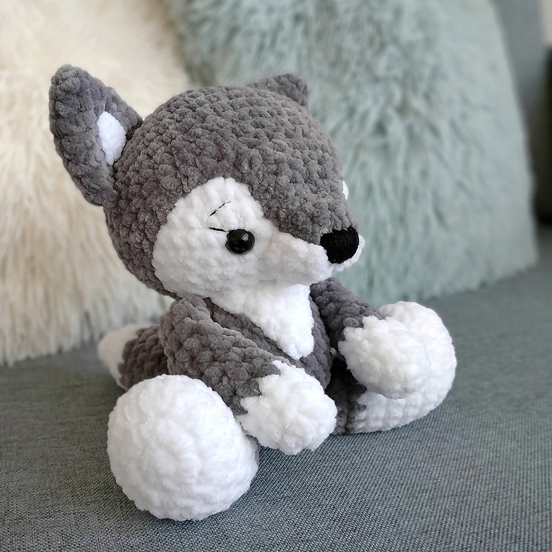 wolf-crochet-amigurumi-pattern (9).jpg