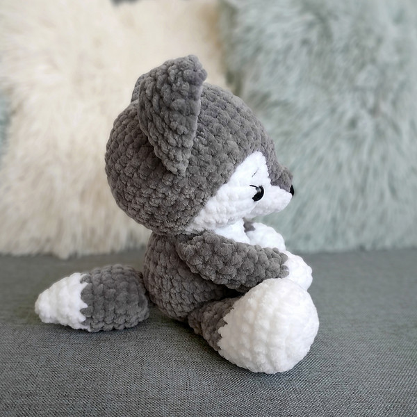 wolf-crochet-amigurumi-pattern (10).jpg