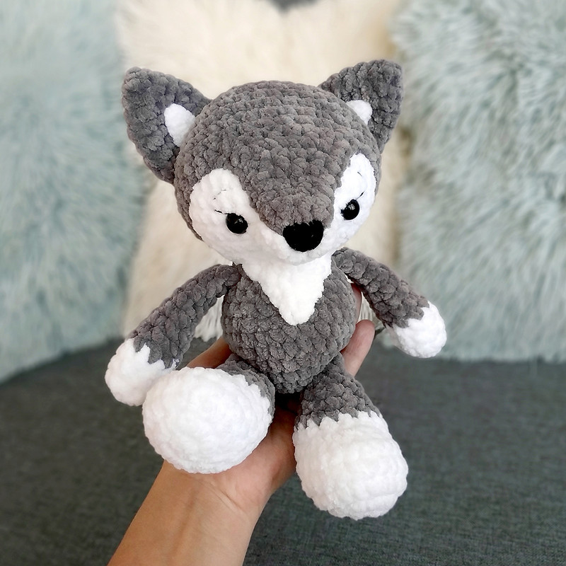 wolf-crochet-amigurumi-pattern (13).jpg