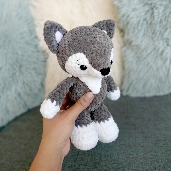 wolf-crochet-amigurumi-pattern (14).jpg