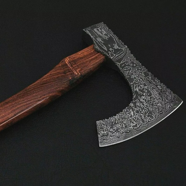 hand-Forged-Carbon-hunting-axe.jpeg