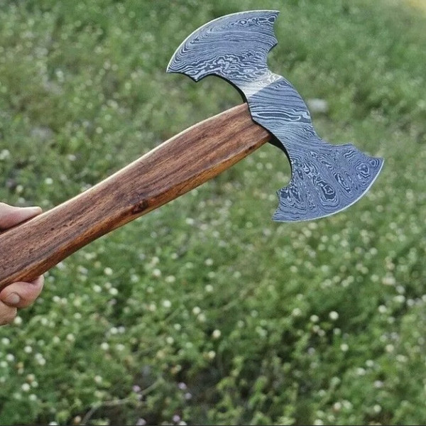 Hand-Forged-Carbon-Steel-Hatchet-Tomahawk-Hunting-axes.jpeg