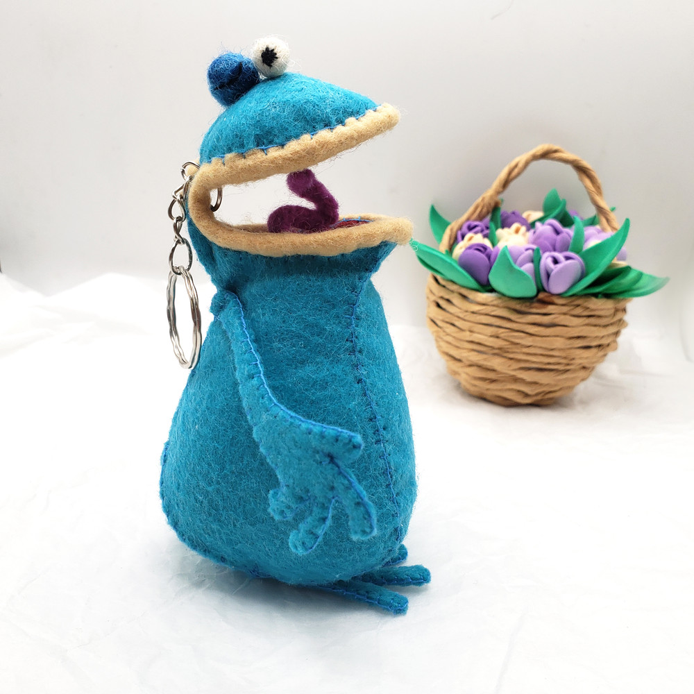 Π‘ΠΈΠ½ΠΈΠΉ ΠΌΠΎΠ½ΡΡΡ 1 ΠΊΠ²Π°Π΄ΡΠ°Ρ.jpg