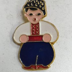 badge, brooch, unique badge, unique brooch, vintage brooch, brooch pin backs