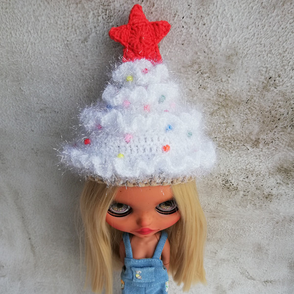 blythe-hat-crochet-white-fluffy-christmas-tree-1.jpg