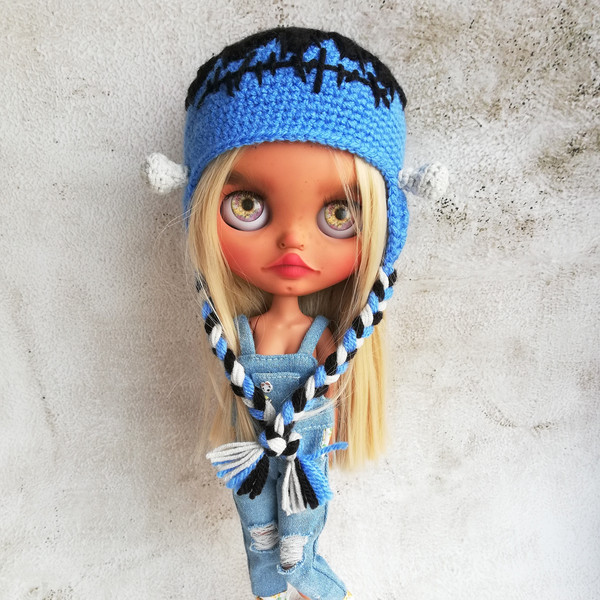 blythe-hat-crochet-blue-frankenstein-1.jpg
