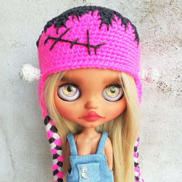 blythe-hat-crochet-pink-frankenstein-2.jpg
