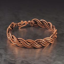 Unique wire wrapped copper bracelet for woman / Antique style artisan jewelry / Big size / 7th Anniversary gift Idea