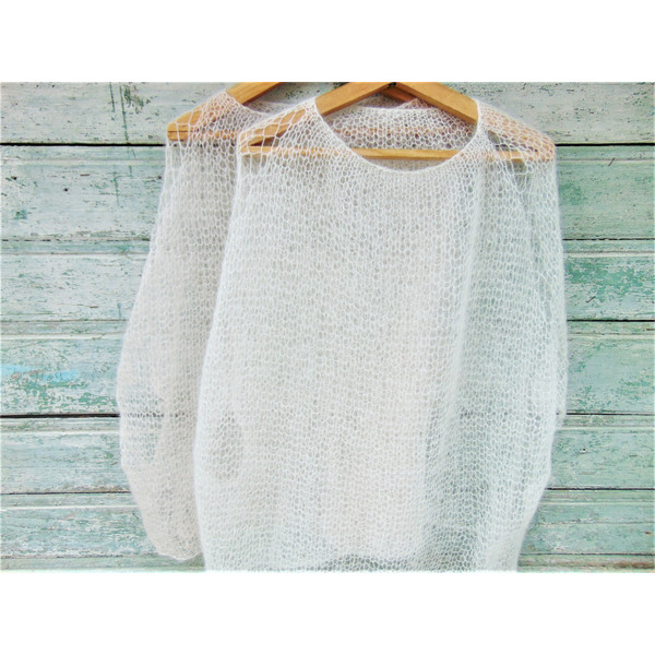 white loose knitted mohair sweater vest (13).JPG