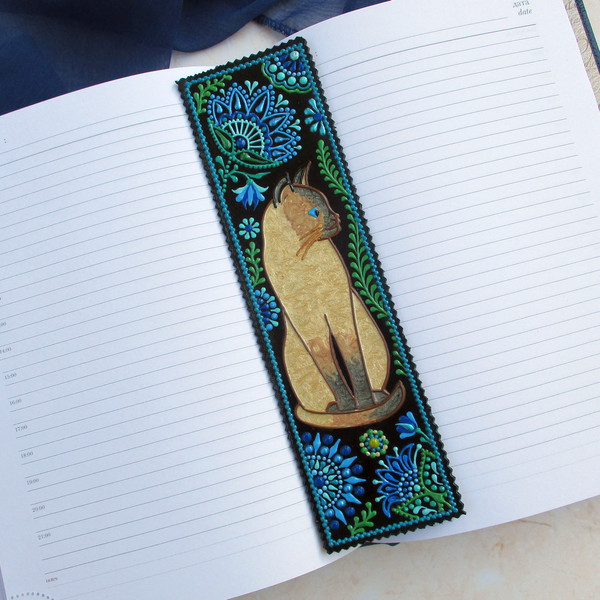 painted-bookmark-cat.JPG