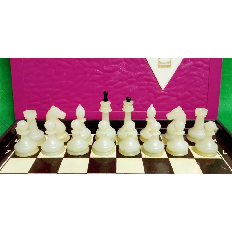 pocket-portable-mini-chess.jpg