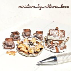 Dollhouse miniature 1:12 Service Gingerbread Cottage Tea Set