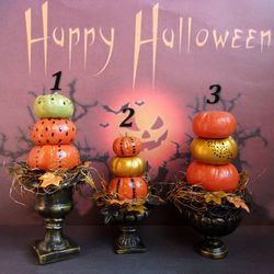 Planters with pumpkins for Halloween.1:12 scale.