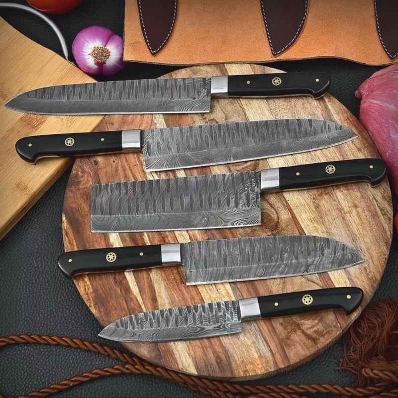 Handmade HAND FORGED DAMASCUS STEEL.jpeg