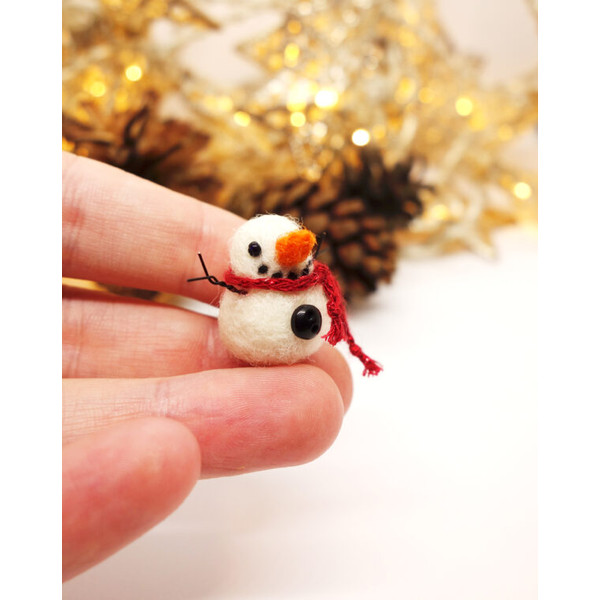 miniature-felt-snowman-wool-2