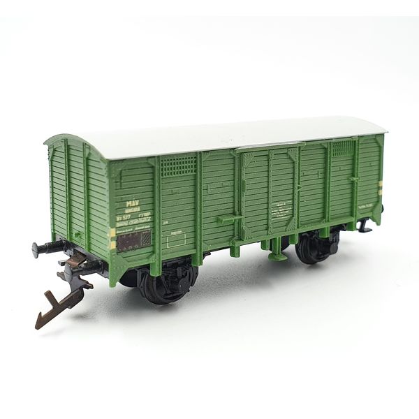 4 ZEUKE TT Freight covered wagon of the Hungarian Railways MAV 1970s.jpg