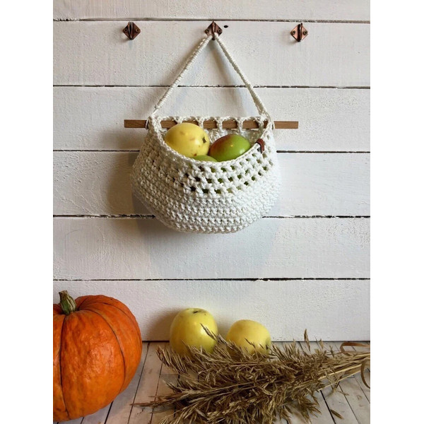 Handmade-Hanging-fruit-basket-wall-RV-Decor-storage-basket-Gift-to-friend-Interior-decorative-basket-Kitchen-decor-trend-2.jpg