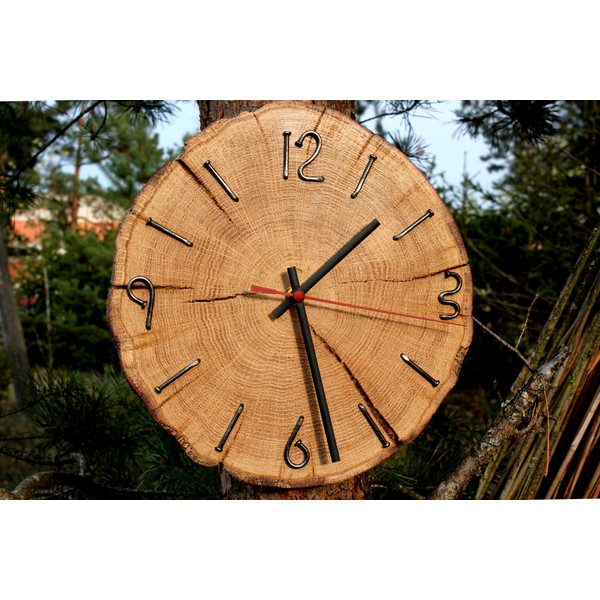 wooden slice clock 22.jpg