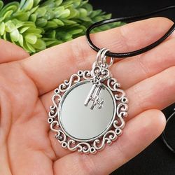 Round Glass Mirror Evil Eye Necklace Silver Circle Mirror Key Charm Amulet for Protection Pendant Necklace Jewelry 8014