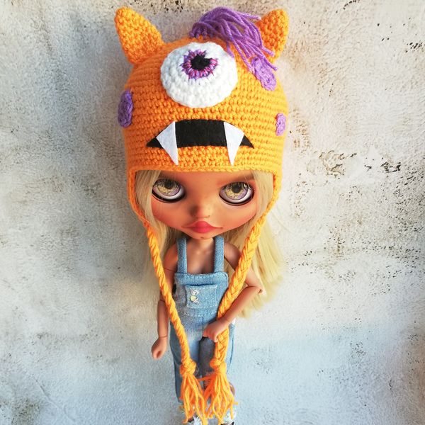 blythe-hat-crochet-orange-monster-1.jpg
