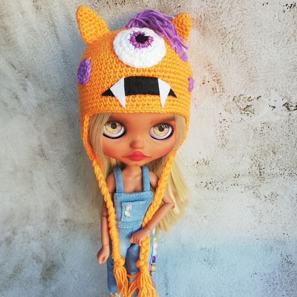 blythe-hat-crochet-orange-monster-4.jpg