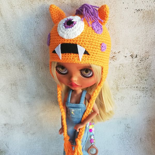 blythe-hat-crochet-orange-monster-8.jpg