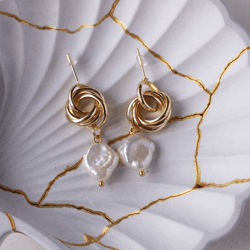 Trendy Gold Knot Pearl Earrings, Korean Style Earrings, River Pearl Earrings, Dark Academy Earrings, Long pearl earrings