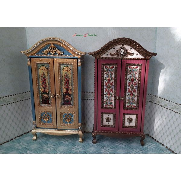 wardrobe-1-clothing-closet-hand-painted-dollhouse-miniature-scale-1-12 (6).jpg