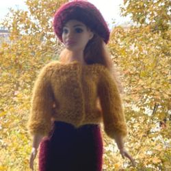 Autumn outfit for Curvy Barbie: skirt, jacket and beret