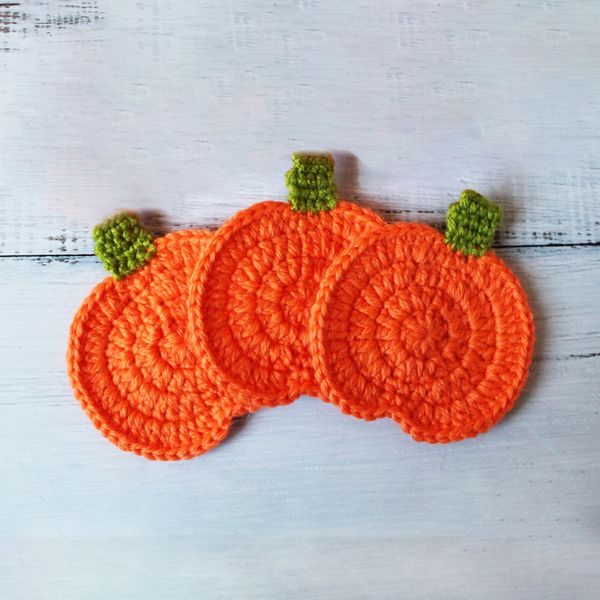 pumpkin-halloween-crochet-coasters