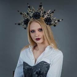 Black flower woman adult headdress Gothic halo crown Dark goddess headpiece Black wedding bridal tiara Halloween tiara