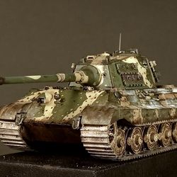 Built Model German King Tiger Ausf.B, 1/72 scale