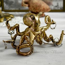 gold statuette ring holder OCTOPUS Jewelry stand made of polymer clay