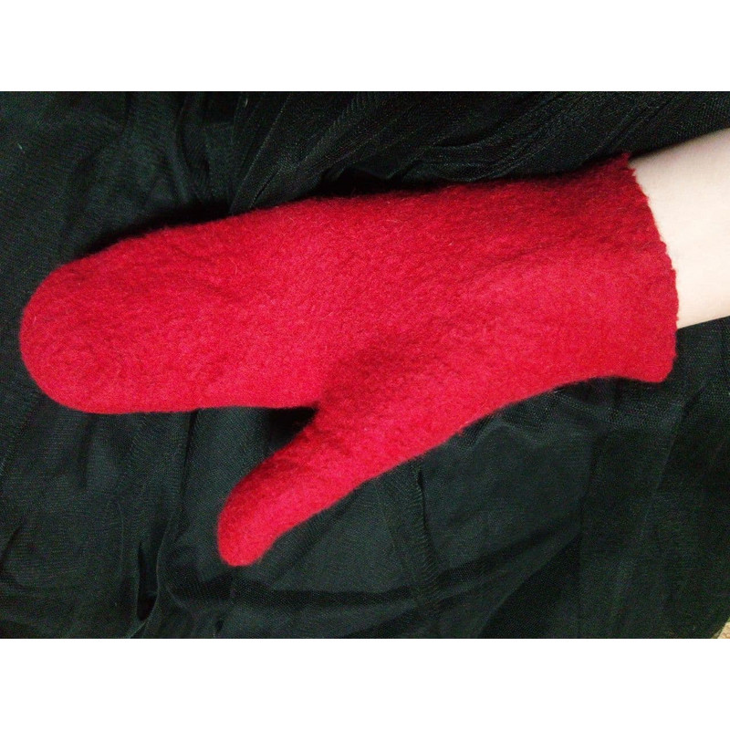 Mittens-pattern-dragon-gift-handmade-wool-DIY-tuturial-masterclass-wool-mitts-felting 5.jpg