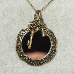 Round Glass Mirror Evil Eye Necklace Bronze Circle Mirror Key Charm Protection Amulet Pendant Necklace Jewelry Gift 6732