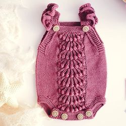 KNITTING PATTERN: Baby Romper "Angel" PDF Knitting Pattern / Baby Bodysuit / Playsuit / Body / 4 Sizes