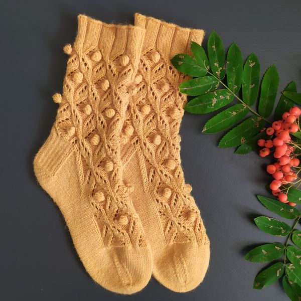 Warm-yellow-handmade-womens-socks-1.jpg